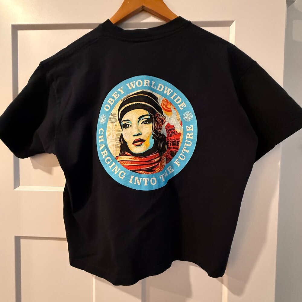 Obey Cropped Tee